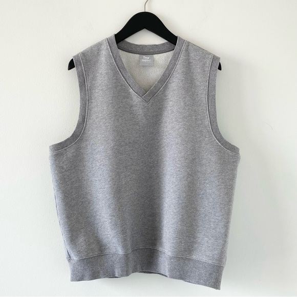 TNA Sweaters - Aritzia TNA Cozy Fleece Perfect Vest